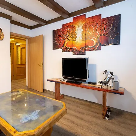 Apartment In Near Areas, Cleaning Included Muhr