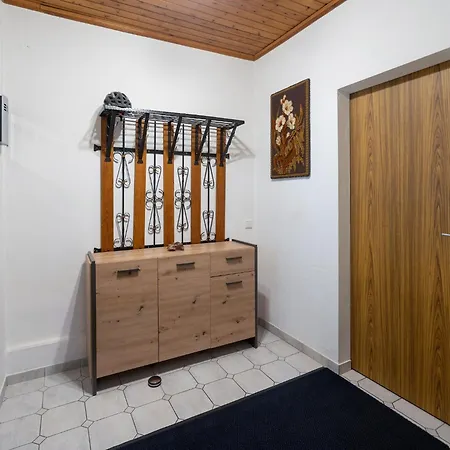 Cosy In A Charming Area , Cleaning Included Apartment